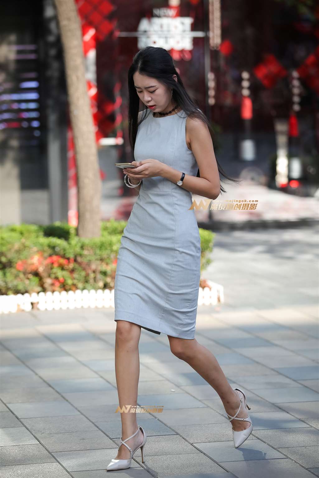 气质美眉 曲线撑起美感-流行馆