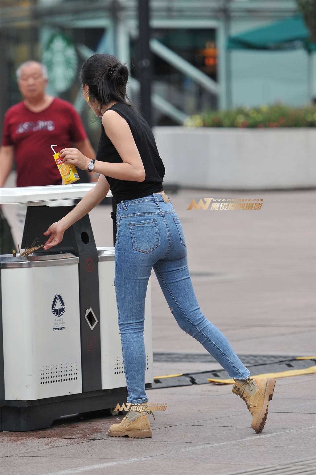 图片[2]-紧身牛仔 丰满美臀-流行馆