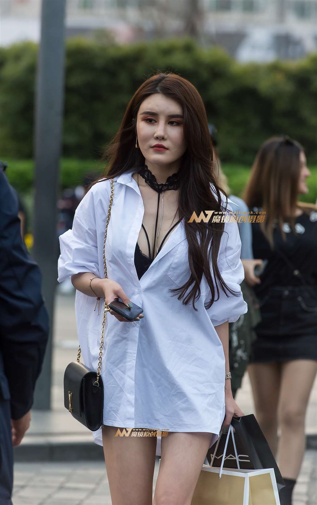 图片[5]-白衬衫低胸长腿高跟鞋美女-流行馆