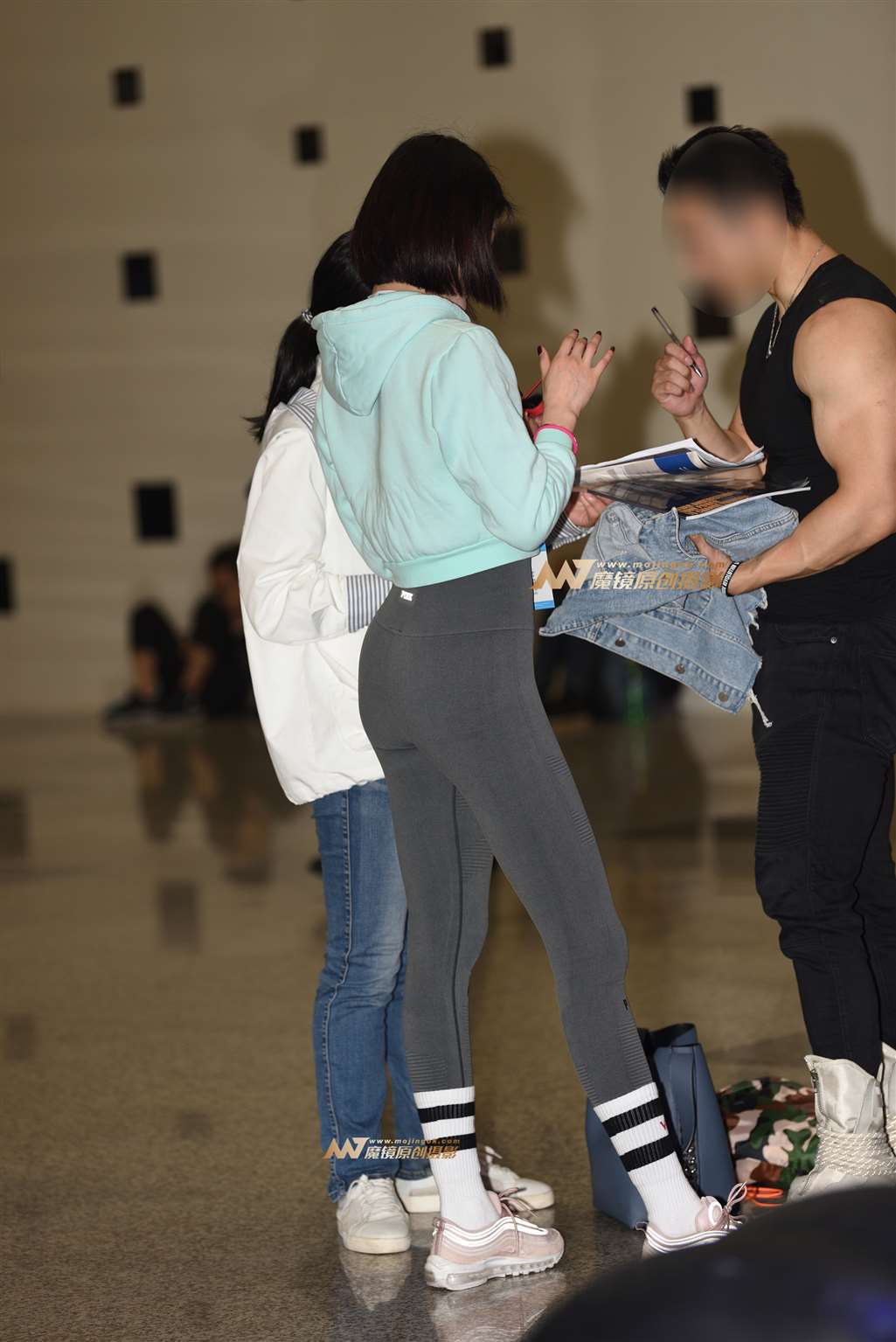 【fan922原创】健身展，先来一波-街拍流行馆