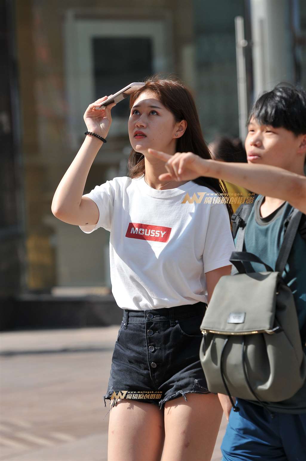 图片[5]-黑色热裤 大眼睛美女-流行馆