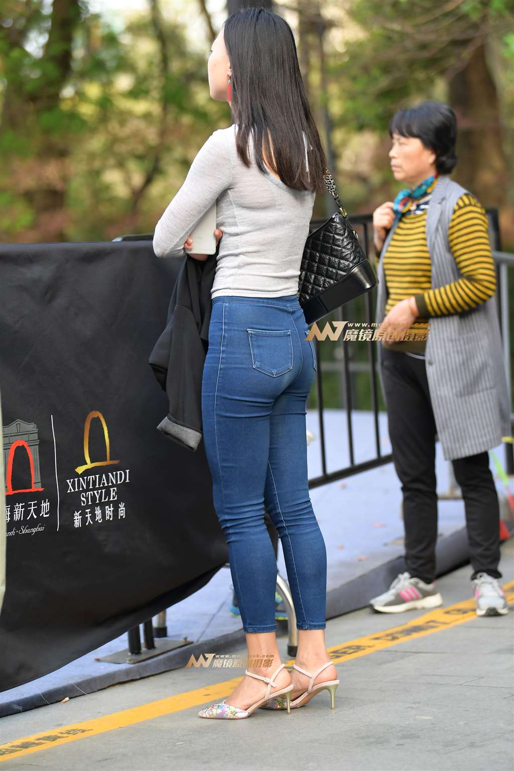 2018秋冬上海时装周外场-Day 4-紧牛-流行馆