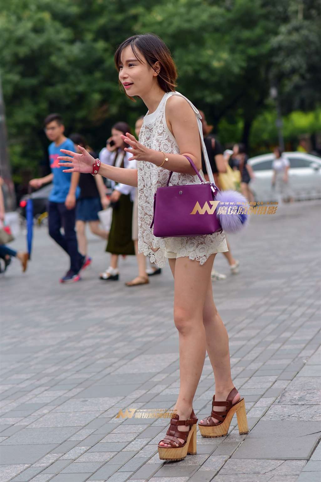 图片[2]-真空 裸背 俏皮小妹-流行馆