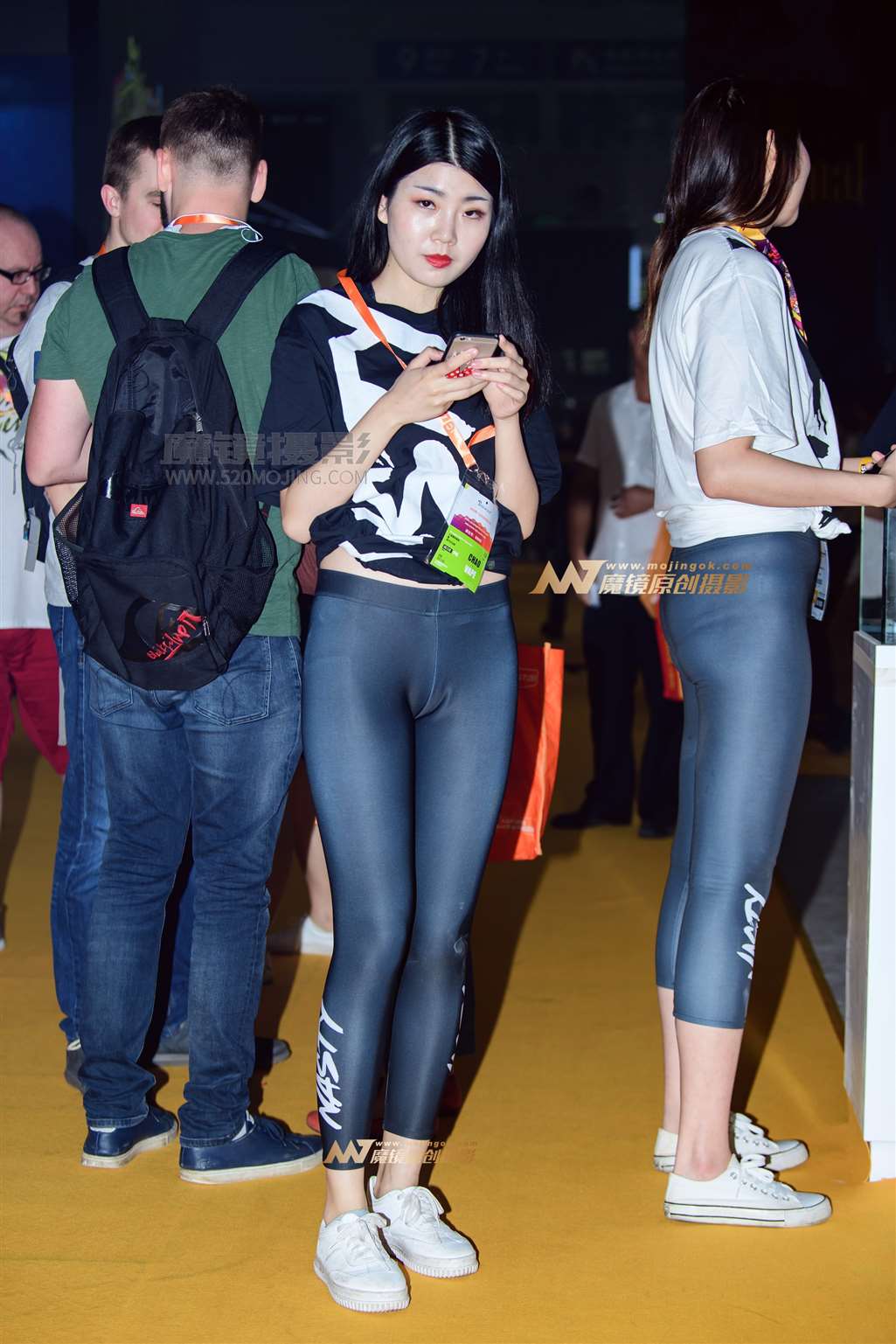 【久久赛帖】展区紧身运动裤模特-街拍流行馆