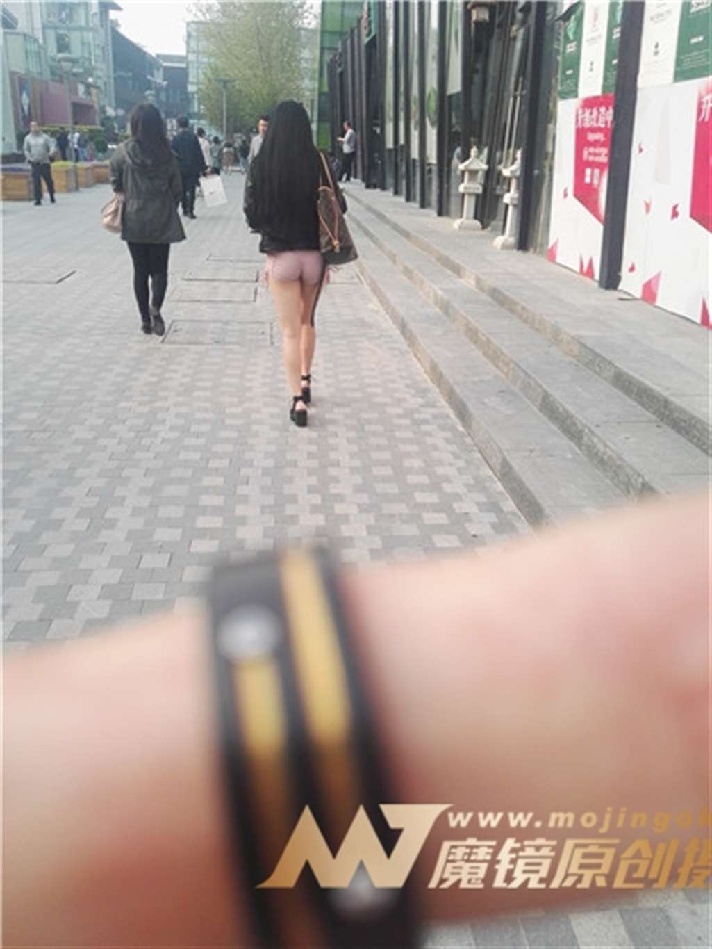 图片[3]-左手倒影赛帖：热裤美臀性感-流行馆