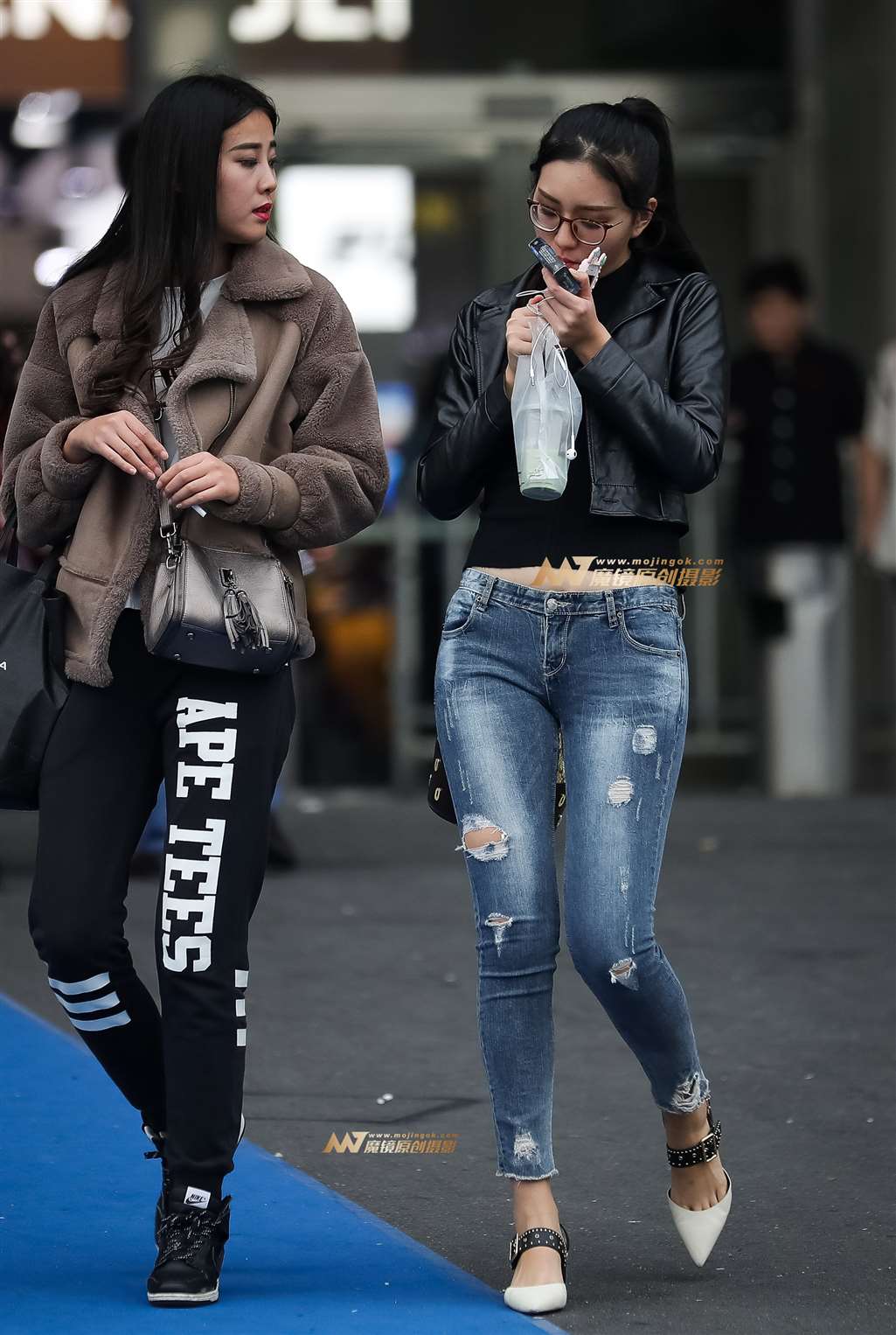 高冷美眉 抽烟的女孩你喜欢吗-街拍流行馆