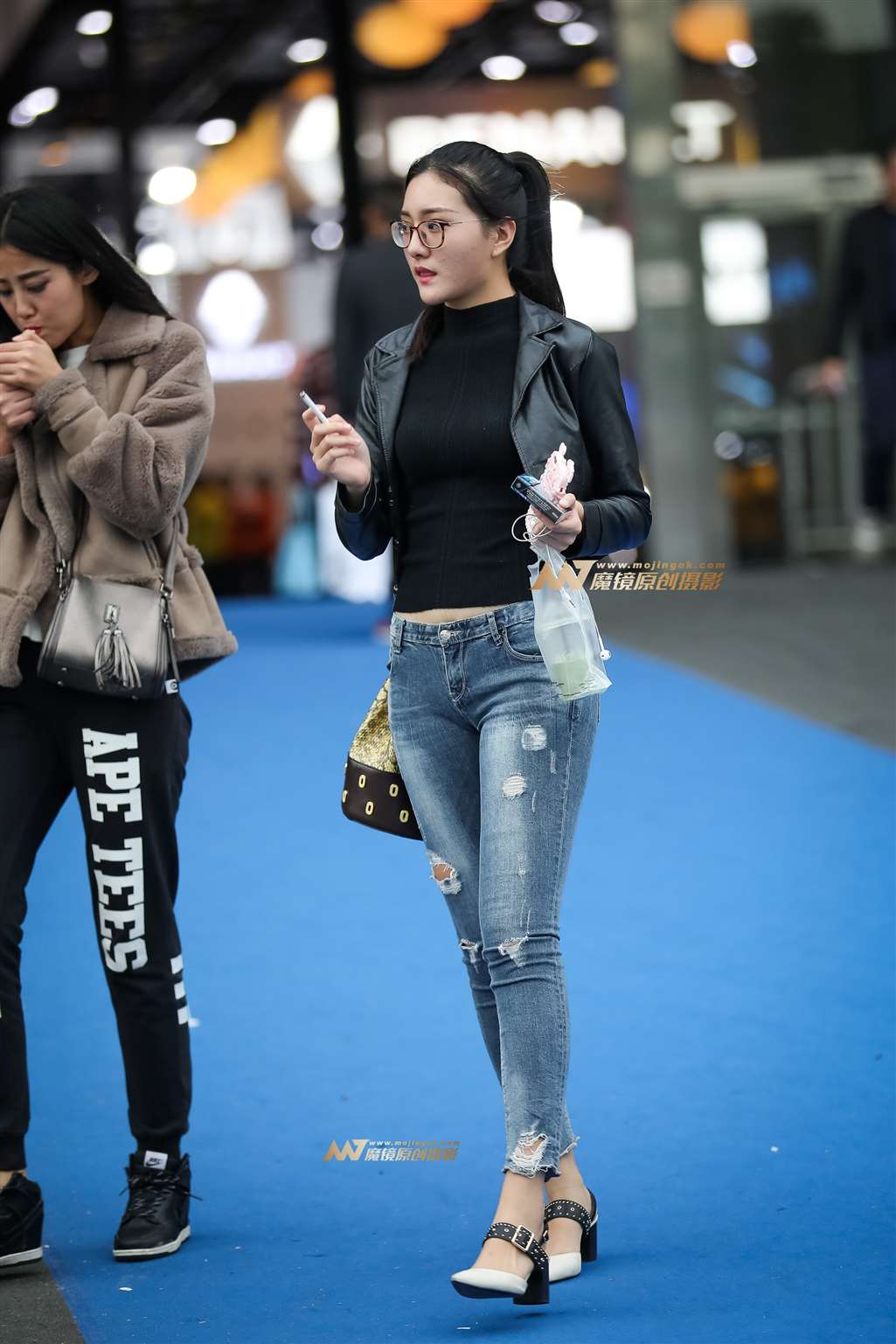 图片[5]-高冷美眉 抽烟的女孩你喜欢吗-流行馆