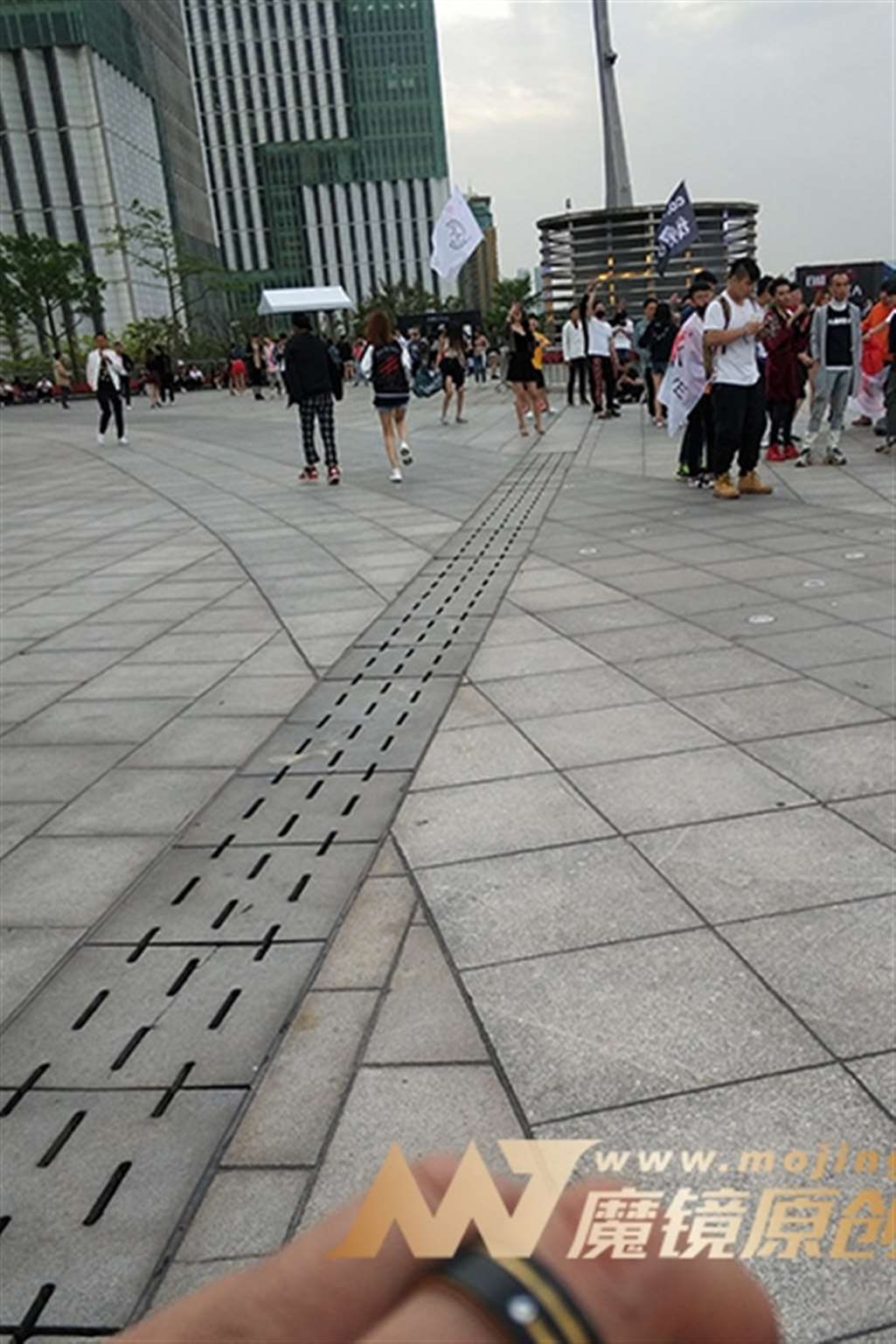图片[3]-【久久赛帖】吊带短裙高跟凉鞋气质女-流行馆