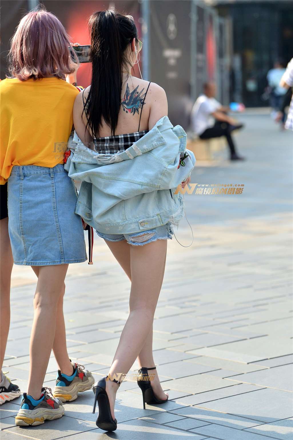 图片[2]-左手倒影赛帖：靓胸性感美女-街拍流行馆