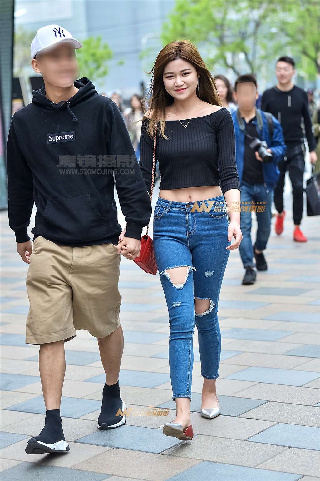 左手倒影赛帖：性感肚脐+美臀-流行馆