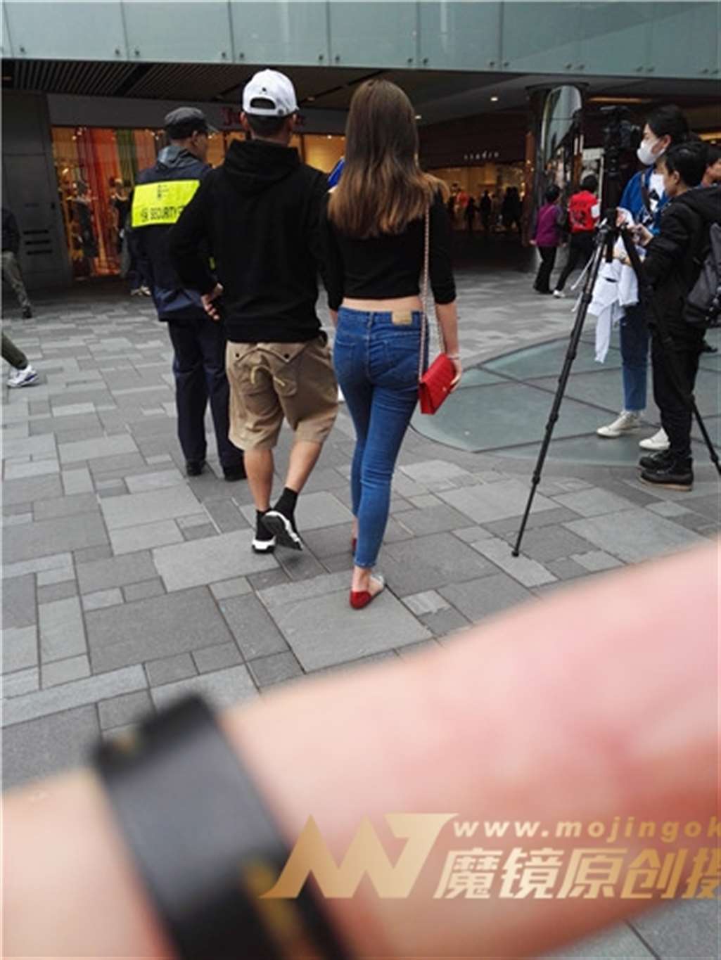 图片[3]-左手倒影赛帖：性感肚脐+美臀-流行馆