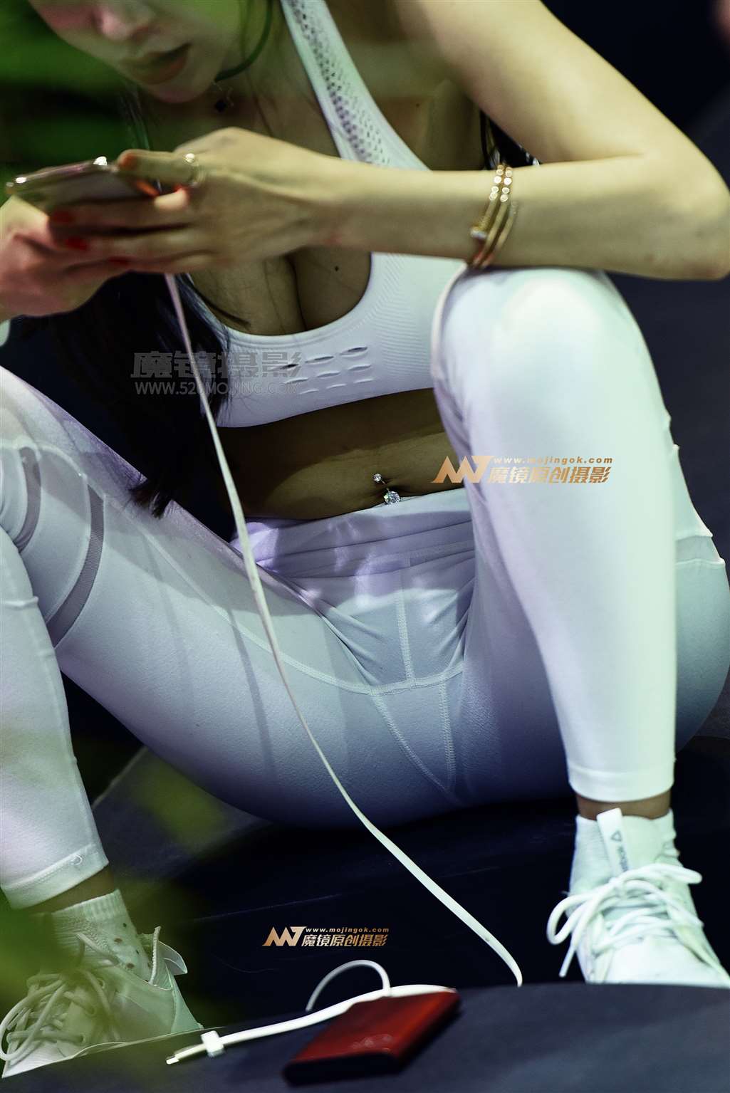 图片[4]-白色紧身服-流行馆