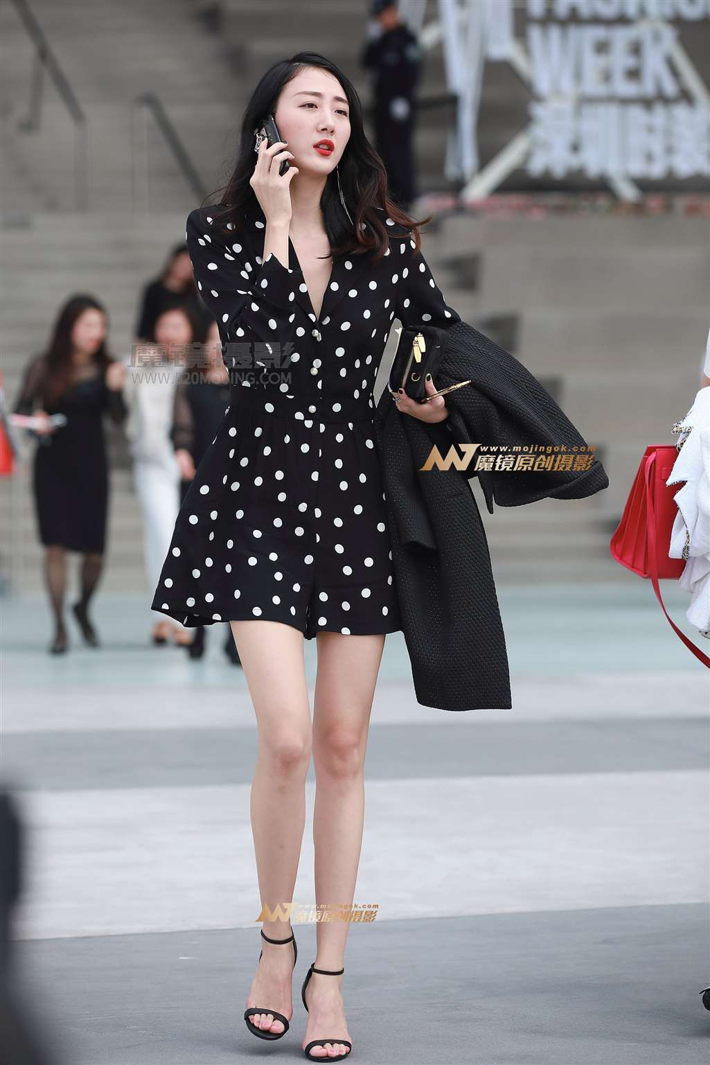 【风舞赛贴】短裤，长腿，凉高-流行馆