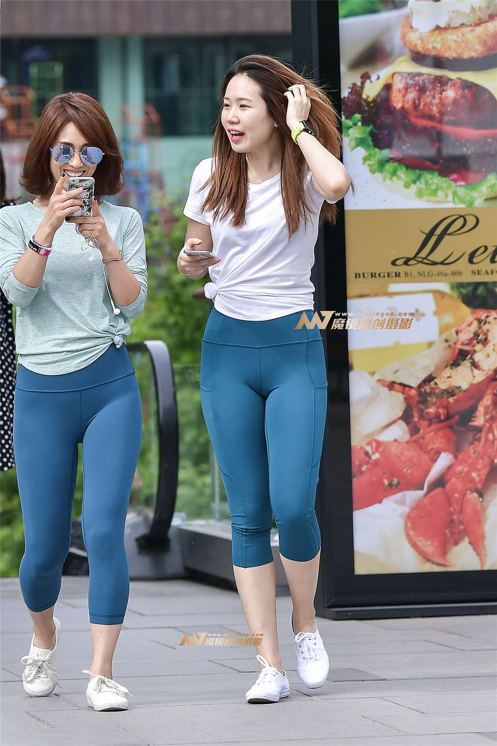 左手倒影赛帖：蓝色健美双美臀-流行馆