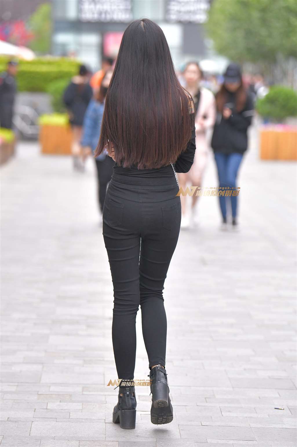 图片[4]-香肩纹身美女-流行馆