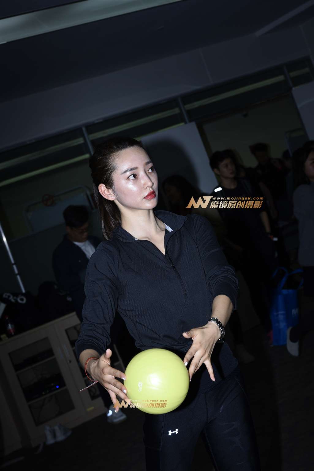 【咔喳赛贴】美女爱球操-流行馆