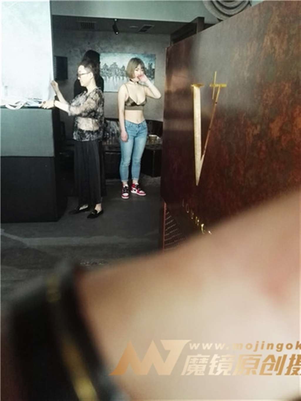 图片[3]-左手倒影赛帖：夜拍性感美女主持-流行馆