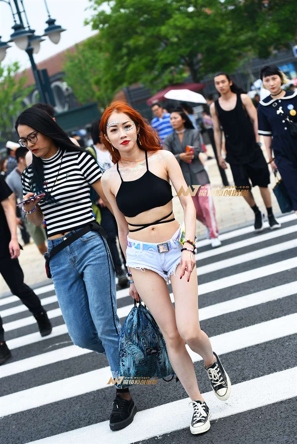 【咔喳赛贴】热裤-街拍流行馆