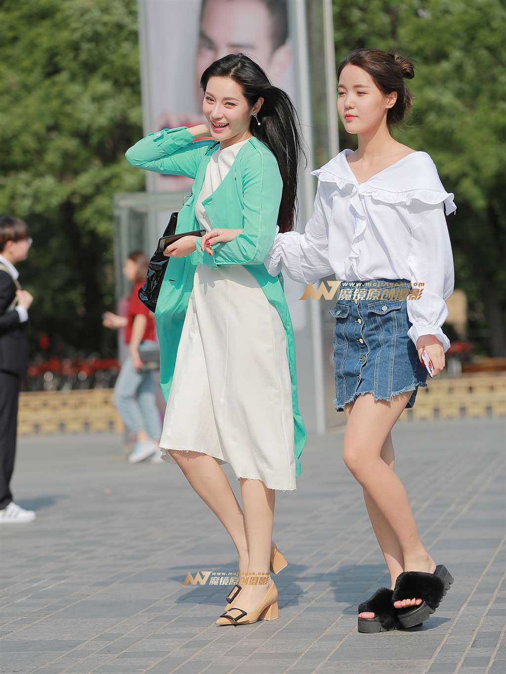 H16、笑颜青衣如花绽-街拍流行馆