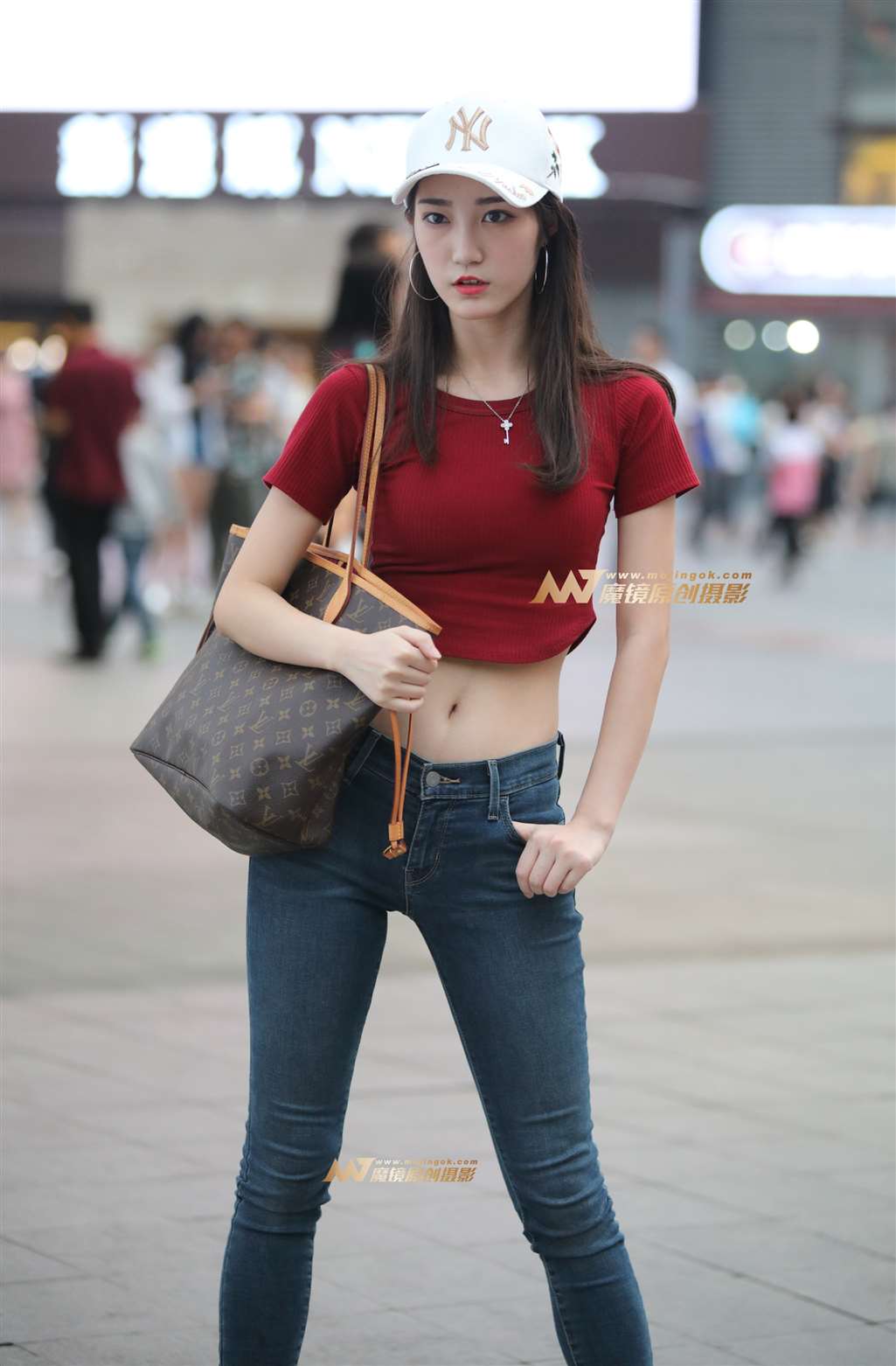 AJ女孩完美小腹-流行馆