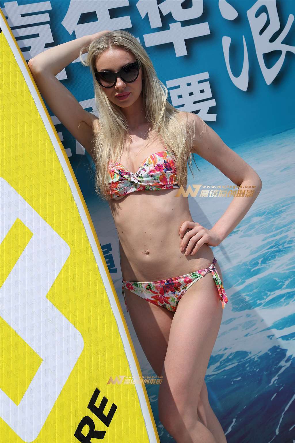 图片[3]-金发模特的曲线就是够S型-街拍流行馆