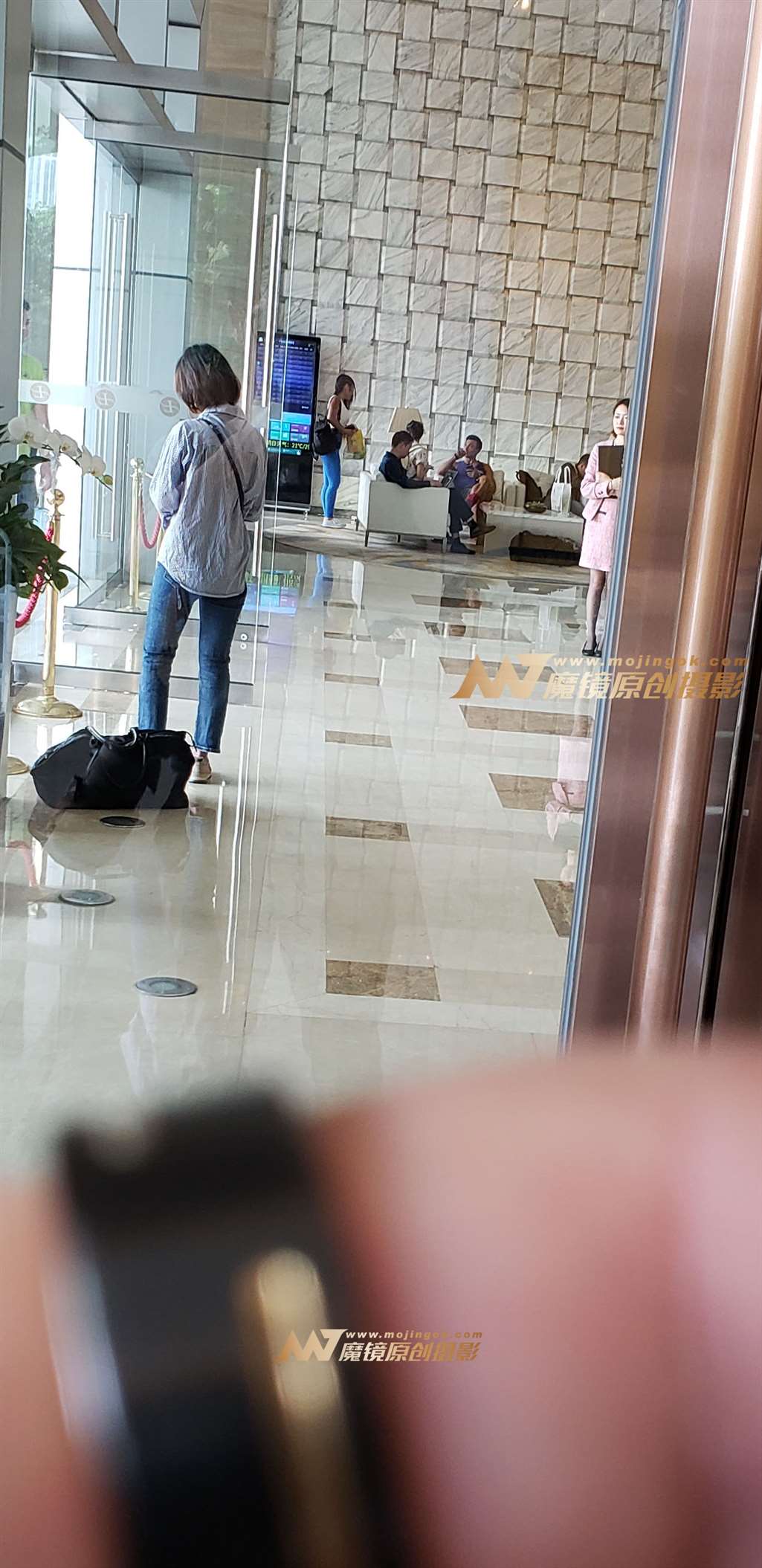 图片[3]-【凯恩赛帖】耀眼蓝色健美姑娘 诠释美臀风采-流行馆