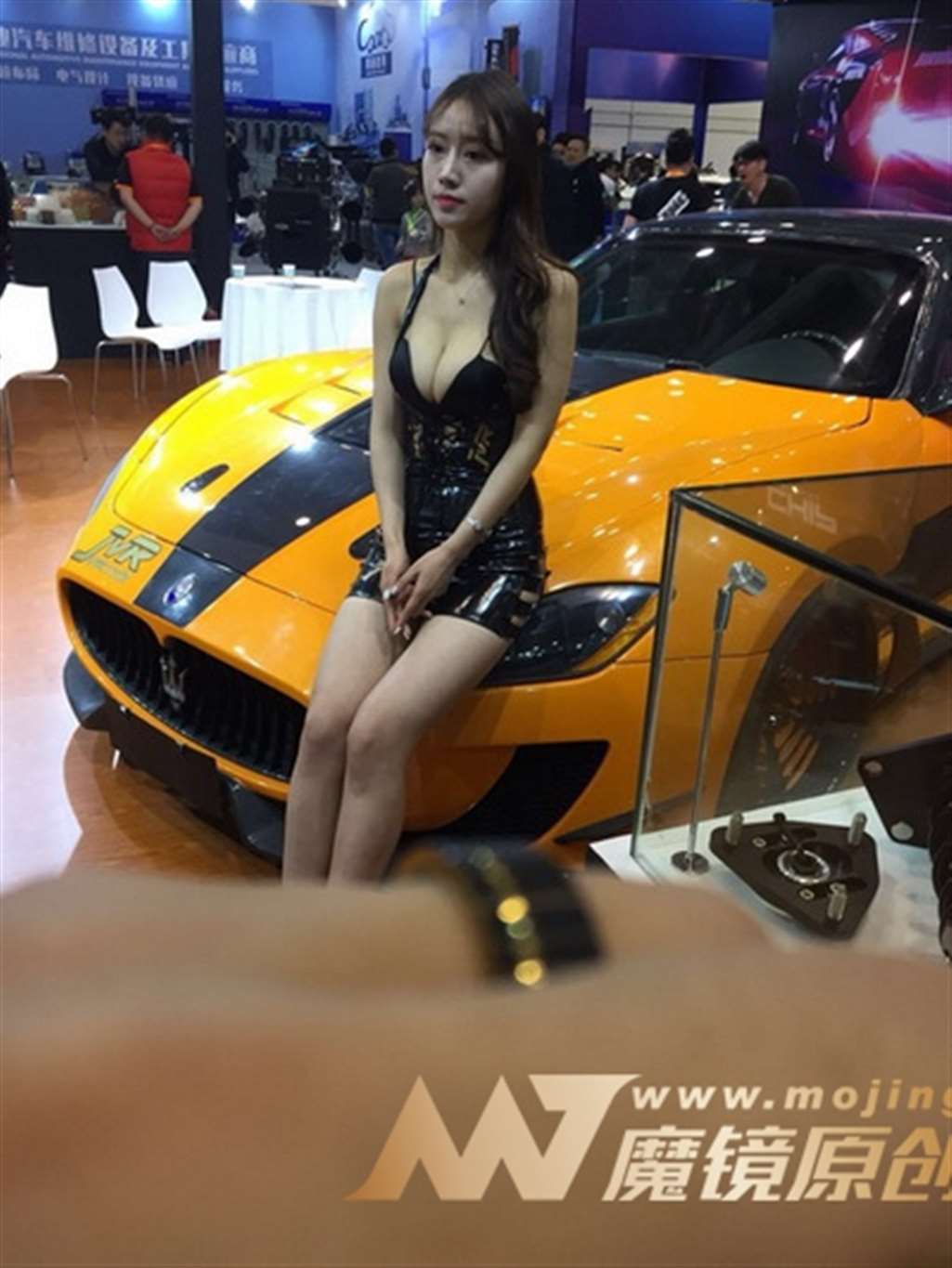 图片[3]-【Mark赛帖】美胸皮衣靓模-流行馆