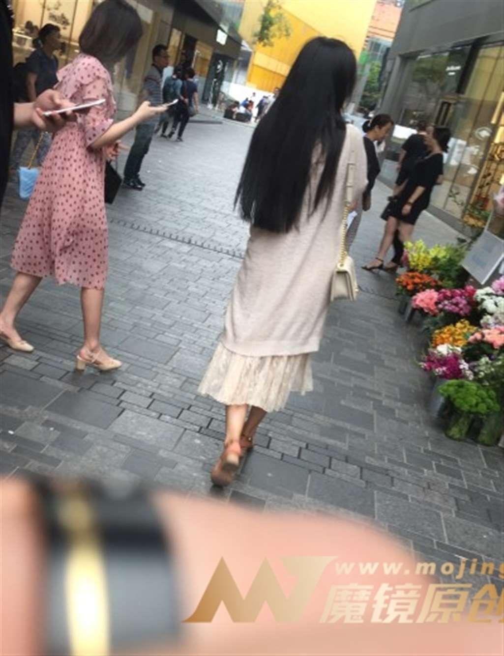 图片[3]-【红石赛帖】眼神迷离的少妇-流行馆