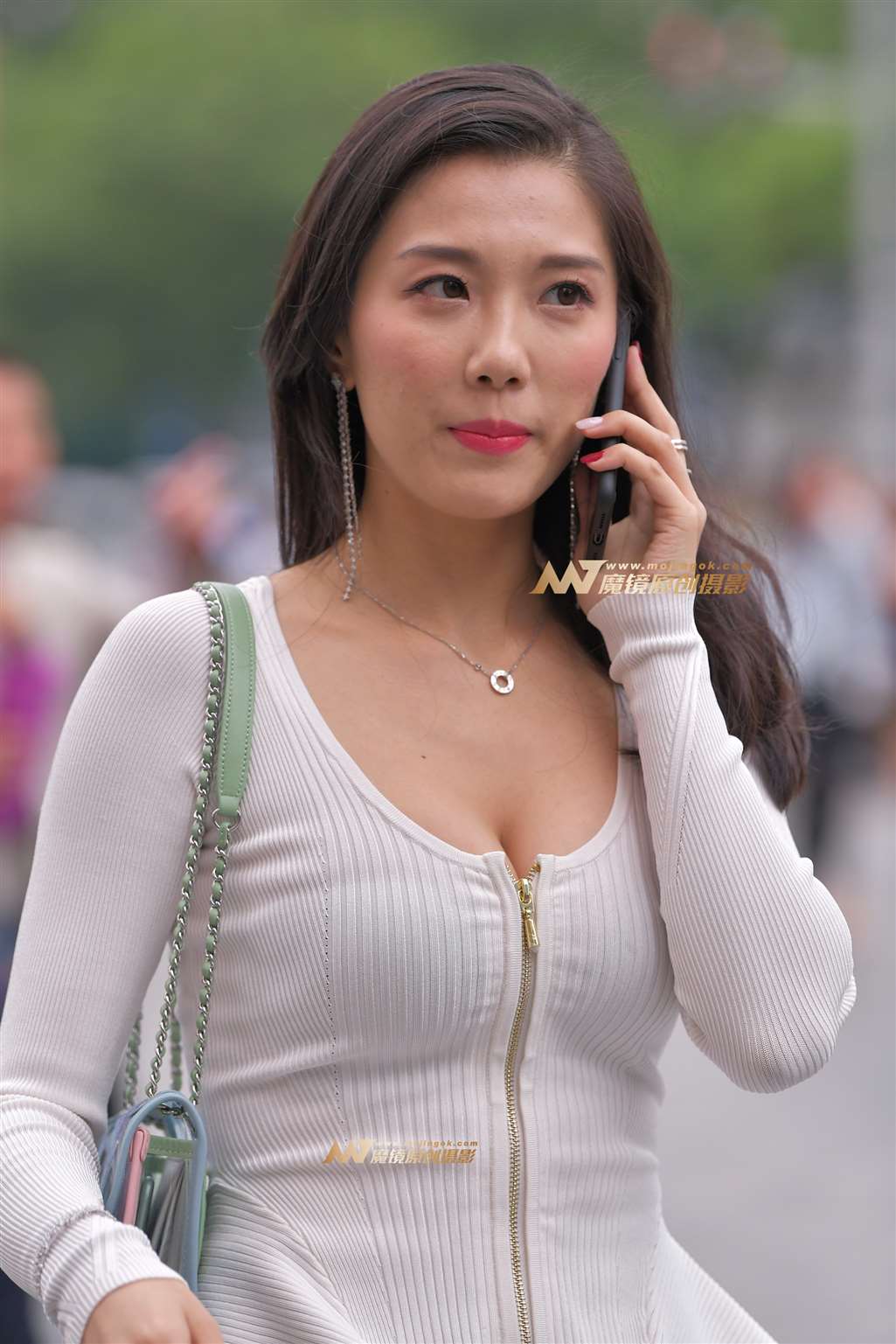 图片[4]-【红石赛帖】走路带风的女人-流行馆