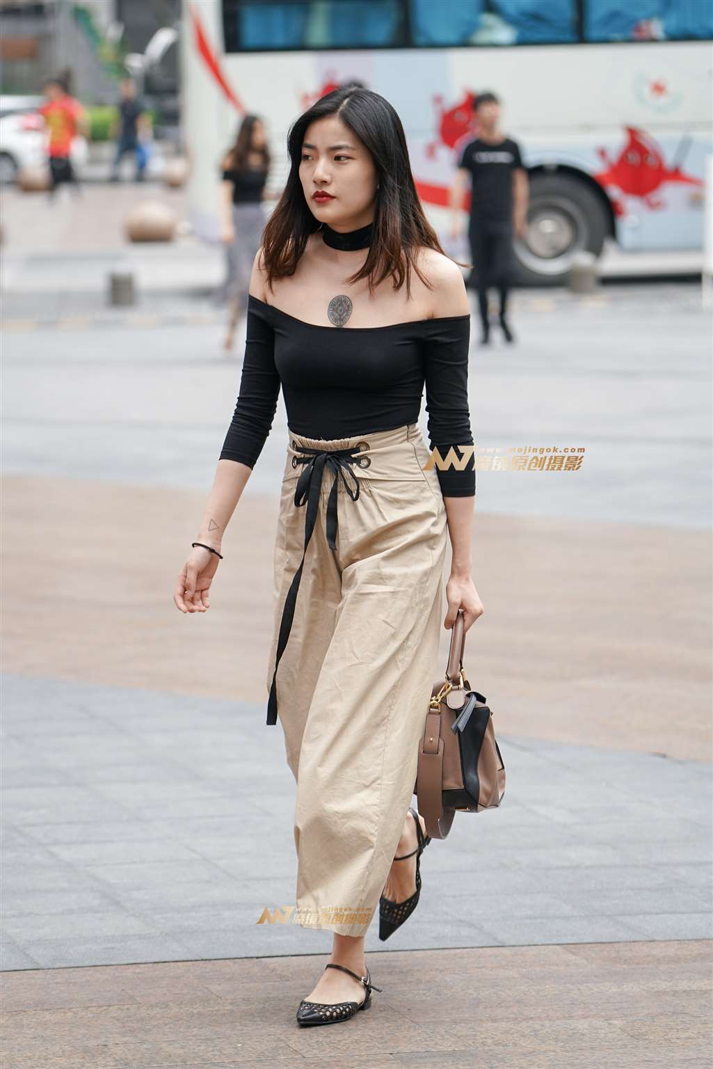 图片[5]-纹身很独特的妹子-街拍流行馆