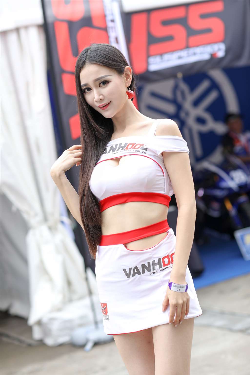 图片[5]-长发飘飘漂亮长腿美女模特-流行馆