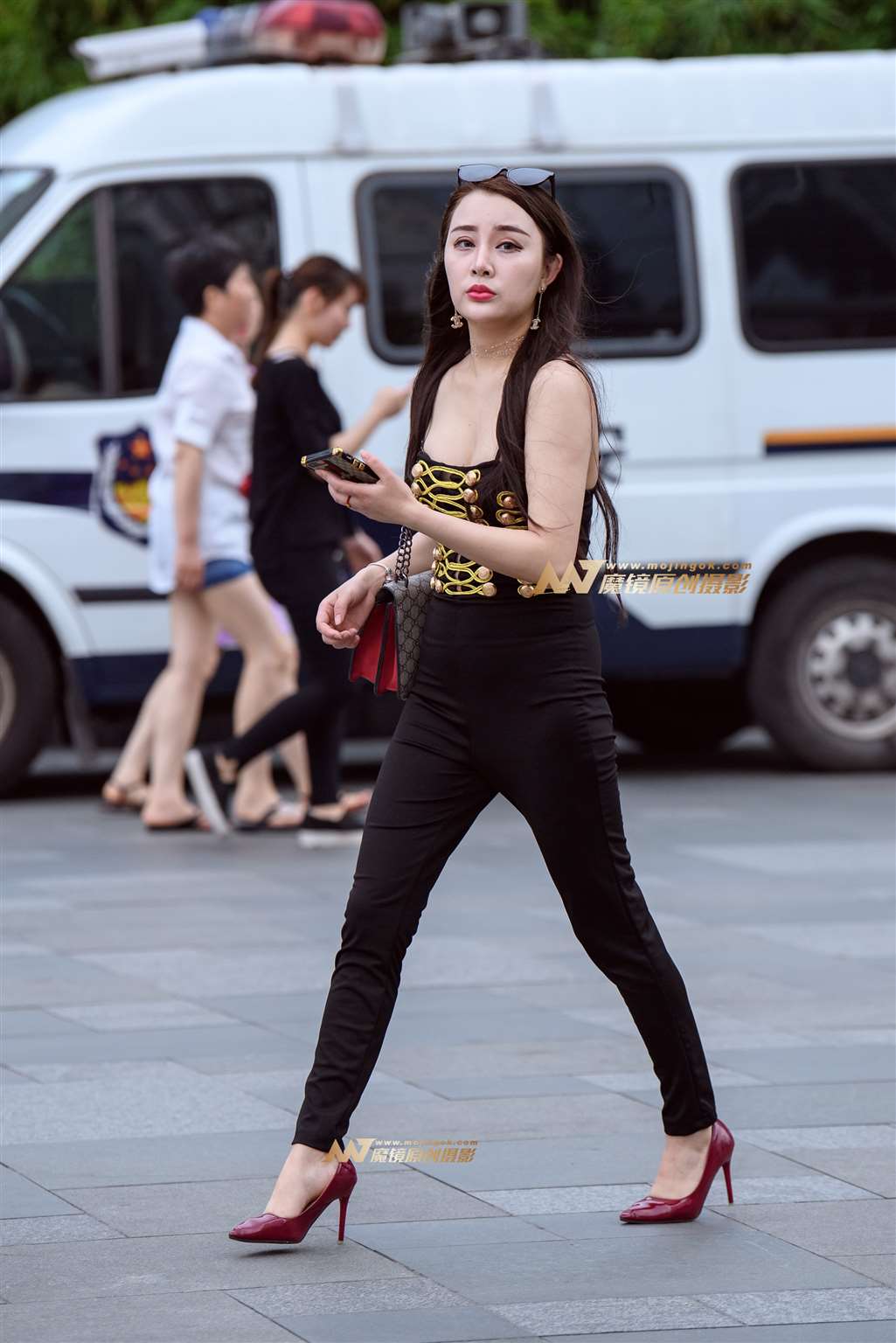 图片[4]-【久久赛帖】红色高跟鞋丰挺美女-流行馆