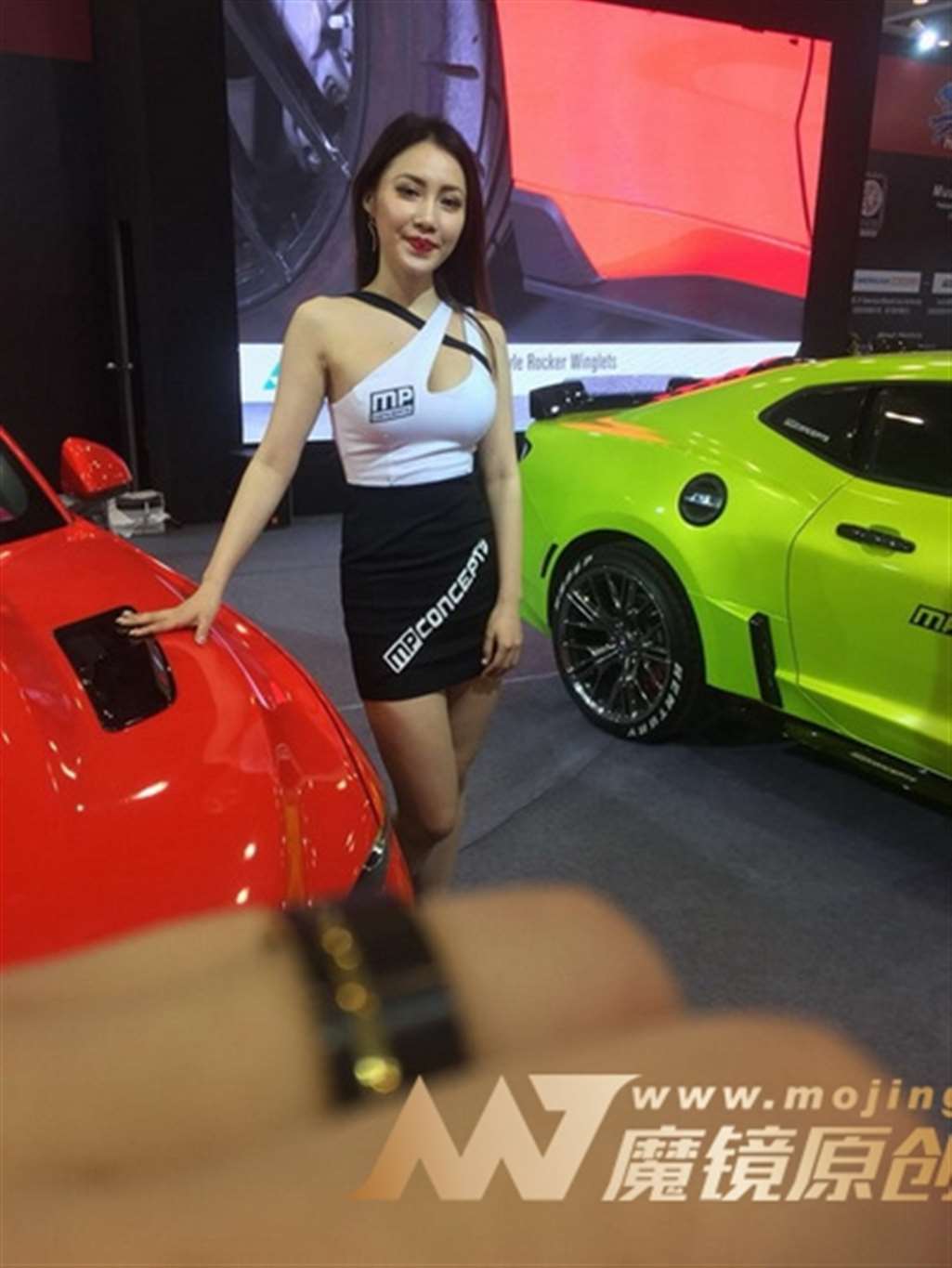 图片[3]-【Mark赛帖】肤白水嫩的车模-流行馆