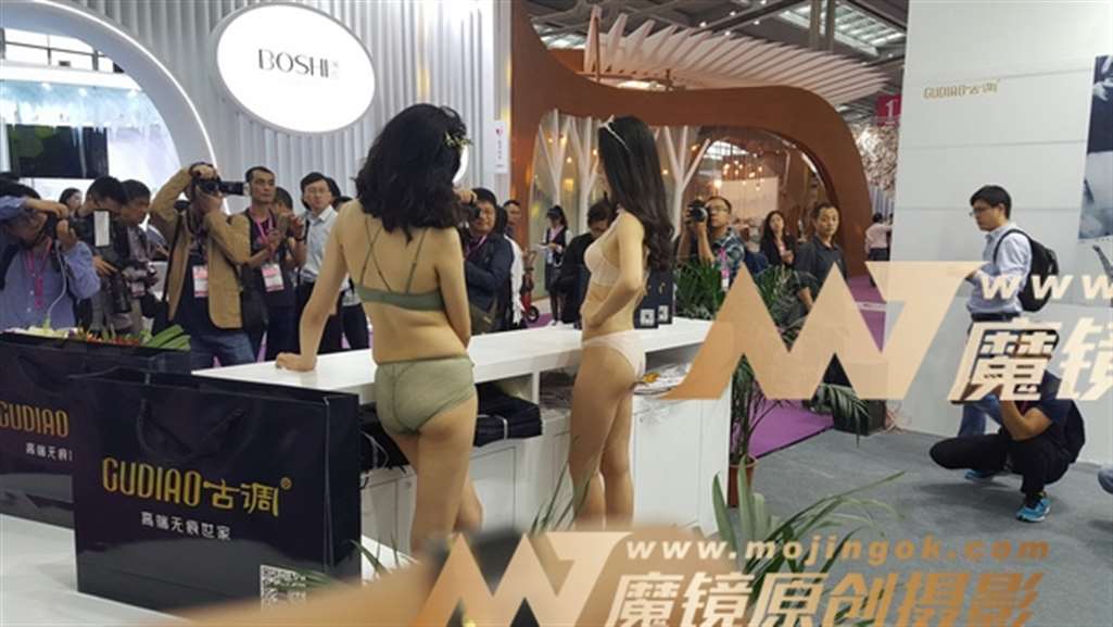 图片[3]-【视觉冲击赛帖】性感 蕾丝 内衣套装 俩模特-流行馆