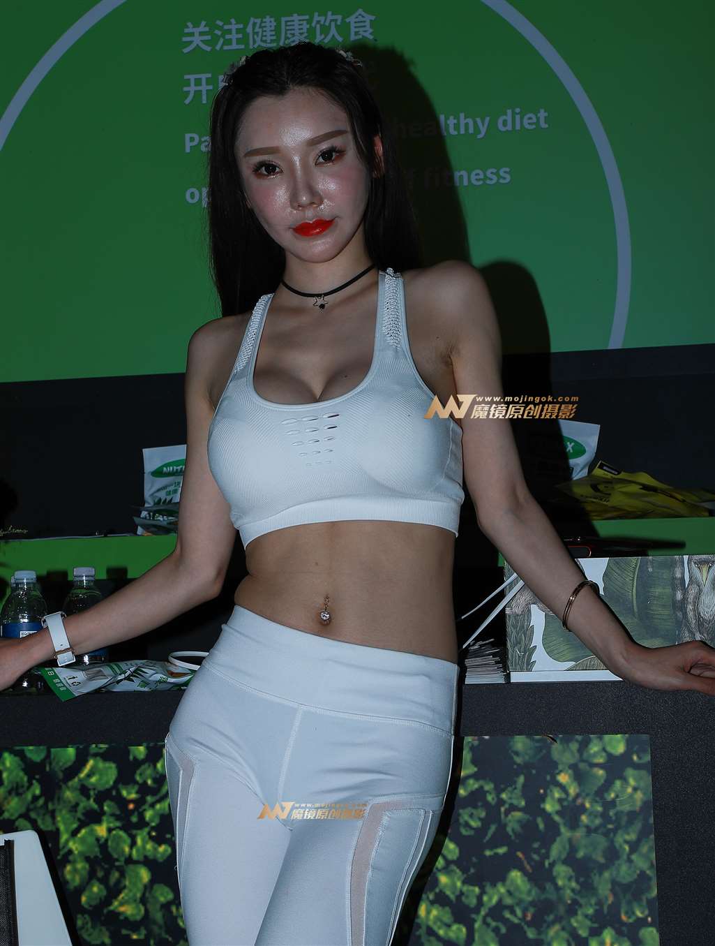 图片[2]-【街拍之魂赛帖】B35、醉人的白色-流行馆