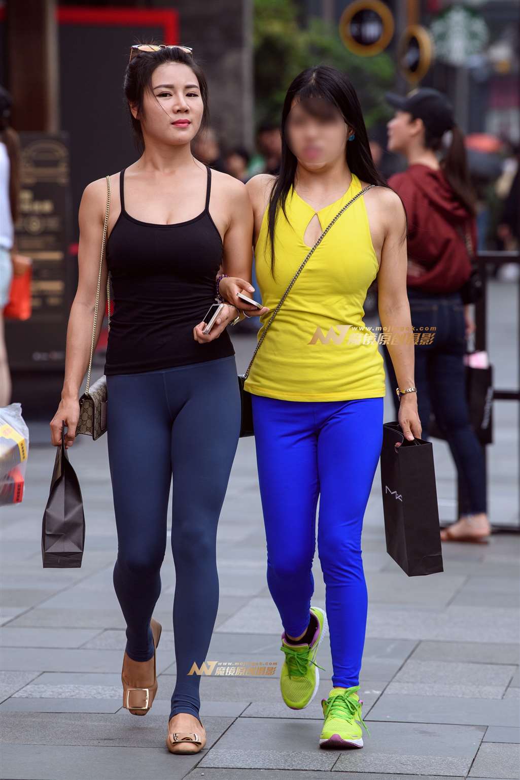 【久久赛帖】紧身魅力好身材-流行馆