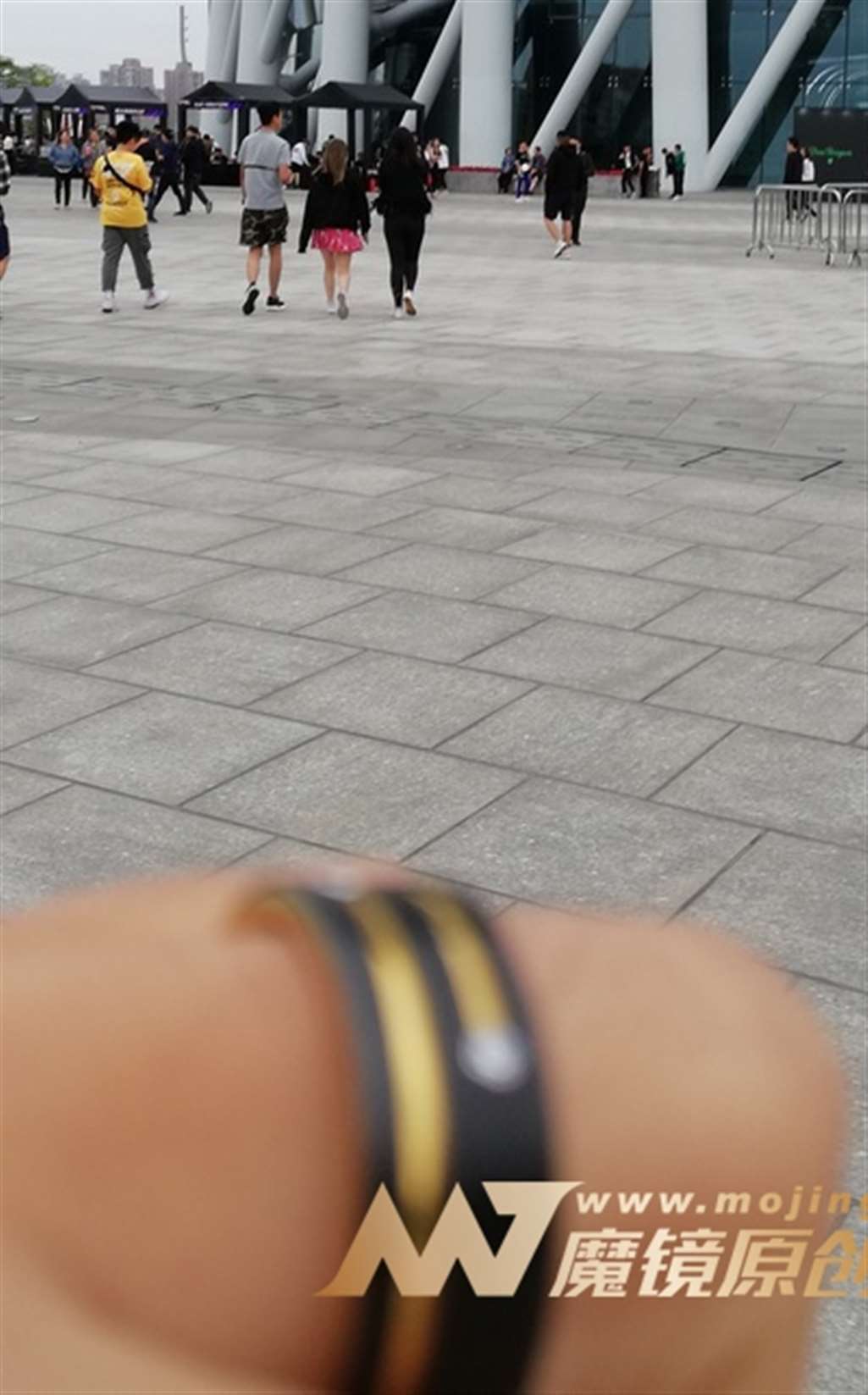 图片[3]-【视觉冲击赛帖】妹子 都爱穿紧身裤-流行馆