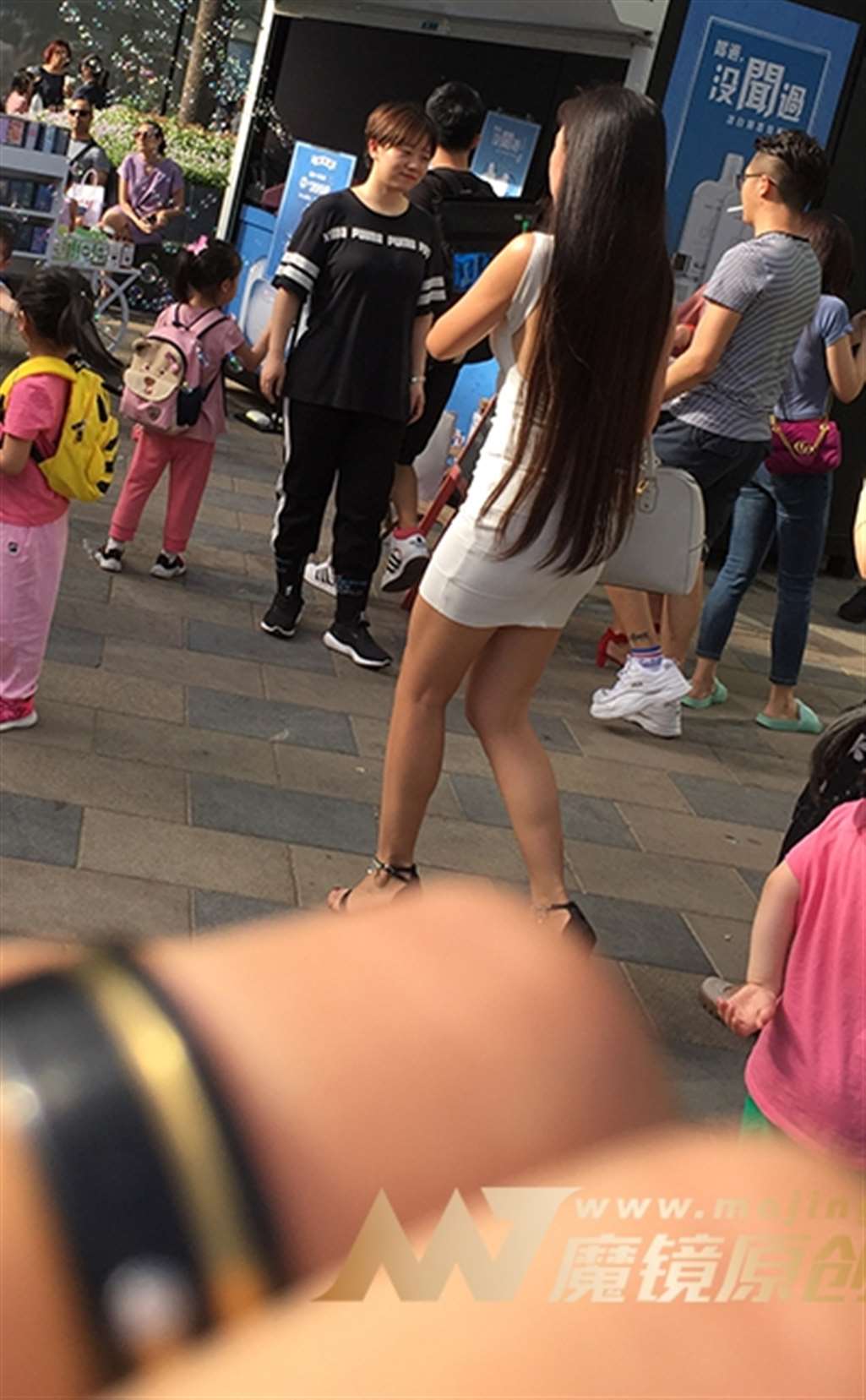 图片[3]-【红石赛贴】白色包臀高跟少妇-流行馆