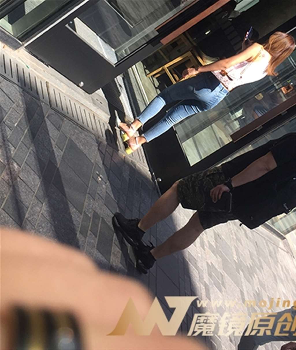 图片[3]-【红石赛帖】极品身材牛仔裤美女-流行馆