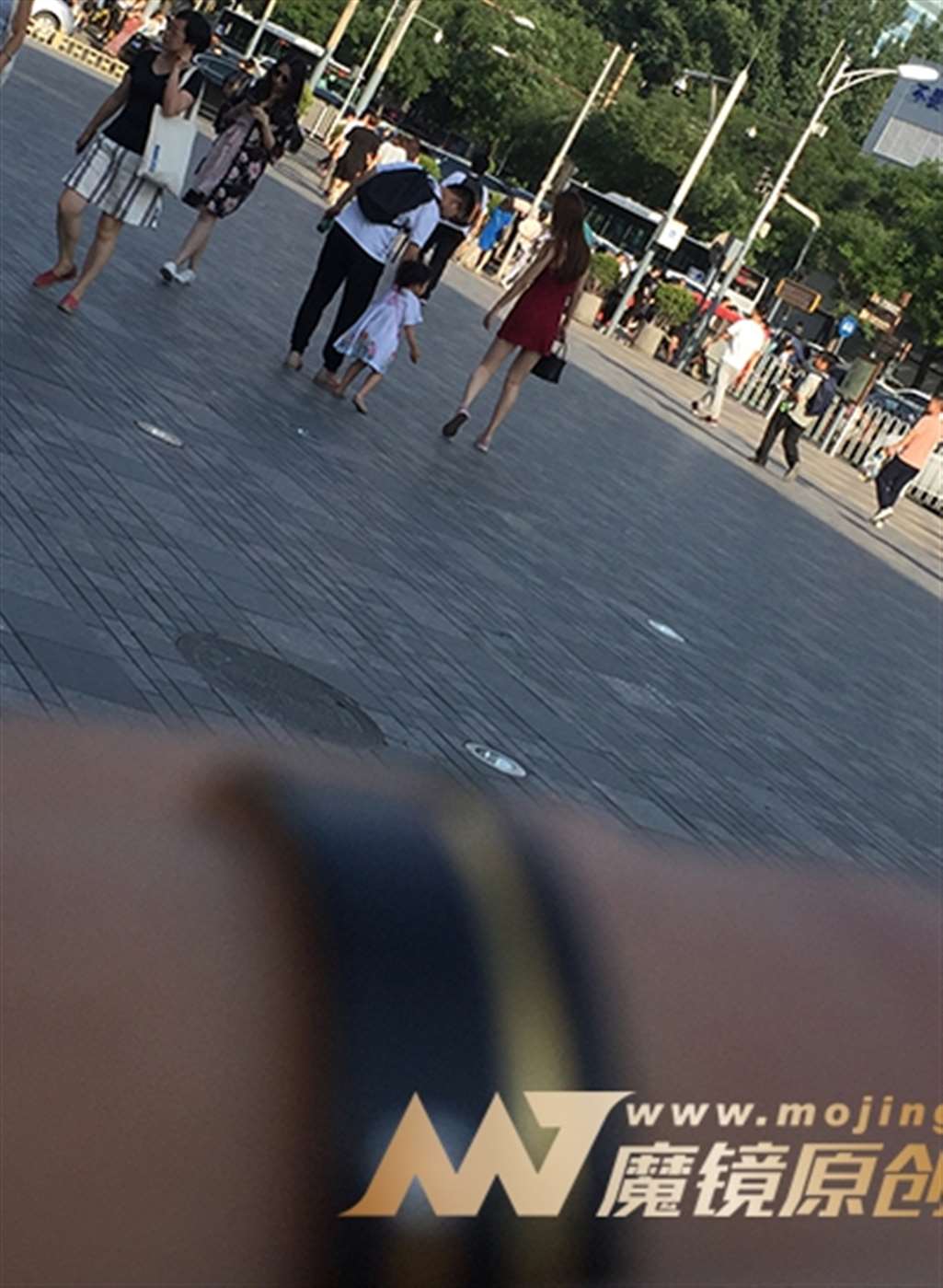 图片[3]-【红石赛贴】性感红裙小辣妈-流行馆