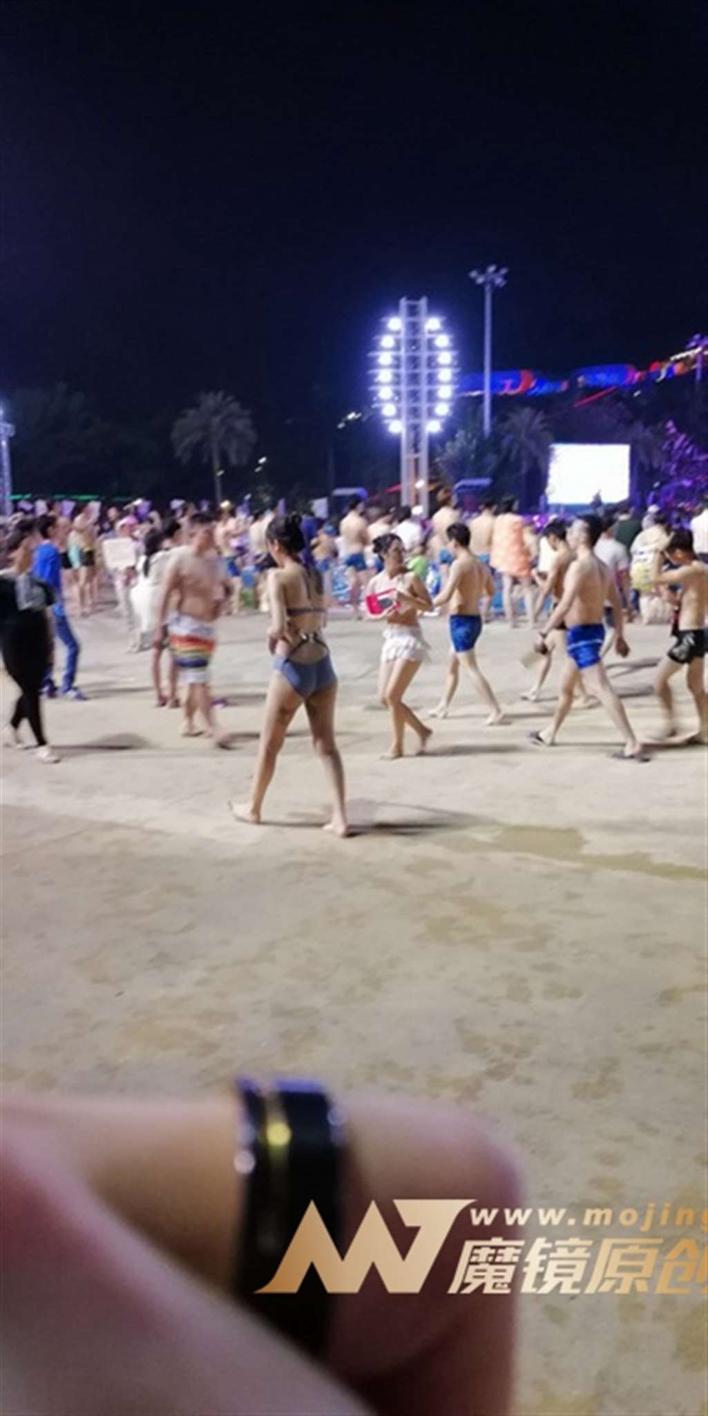 图片[3]-【视觉冲击赛帖】性感 湿身 高叉泳装 美女-流行馆
