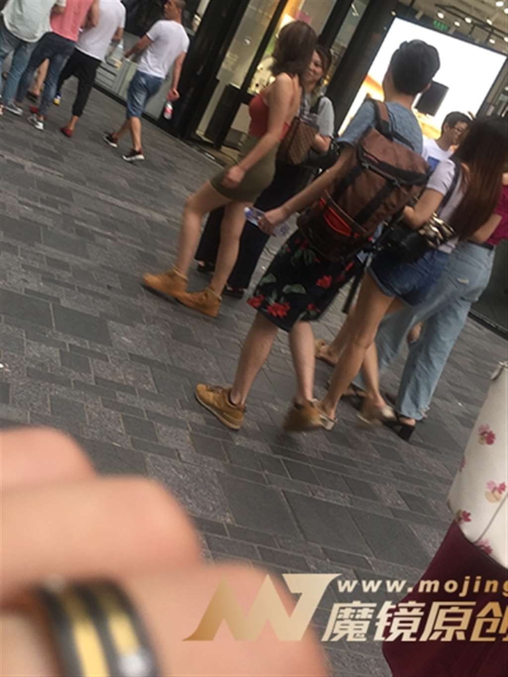 图片[3]-【红石赛帖】包臀吊带性感美女-流行馆