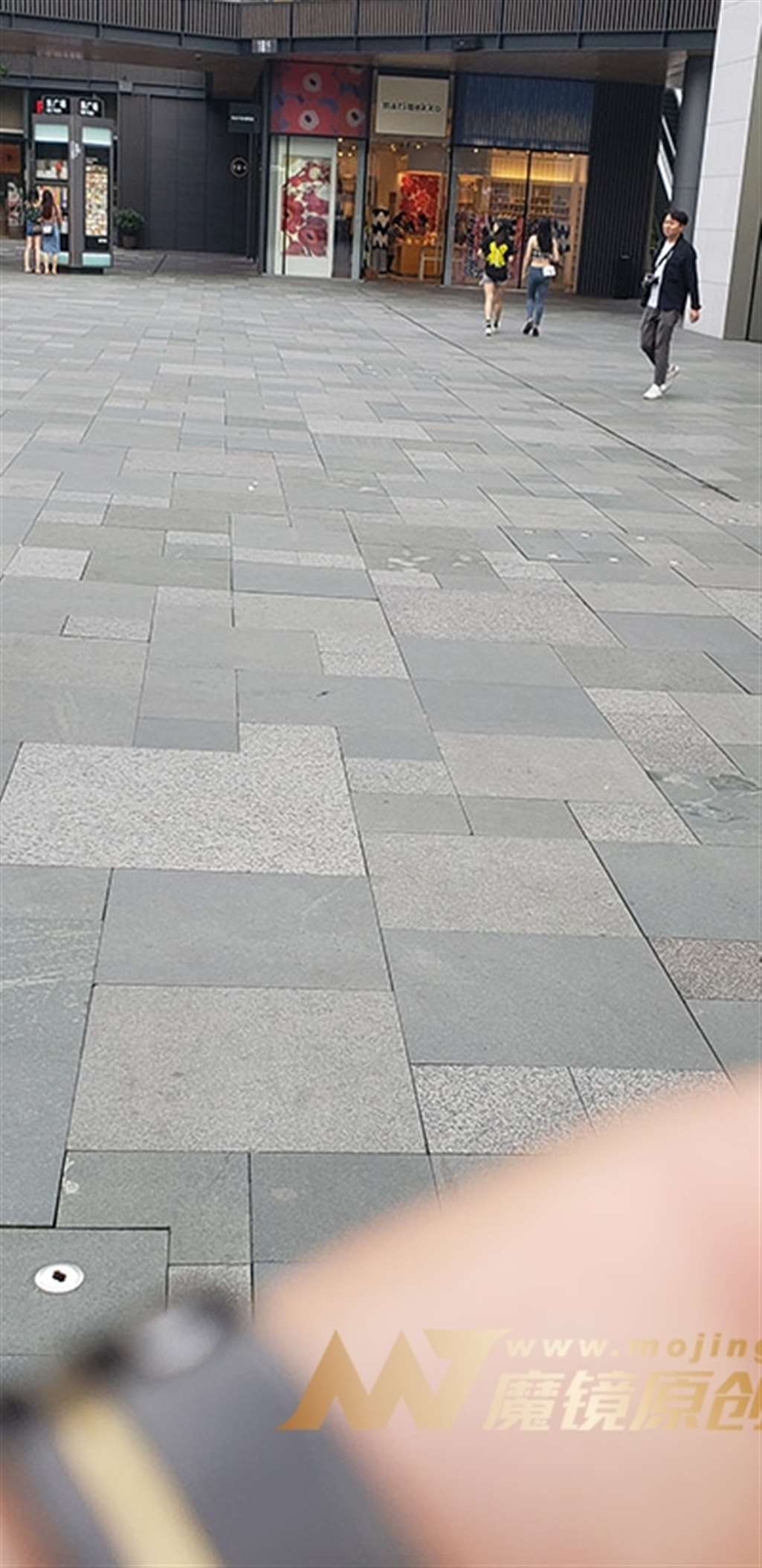 图片[3]-【凯恩赛帖】紧牛清凉上衣的小姐姐-流行馆