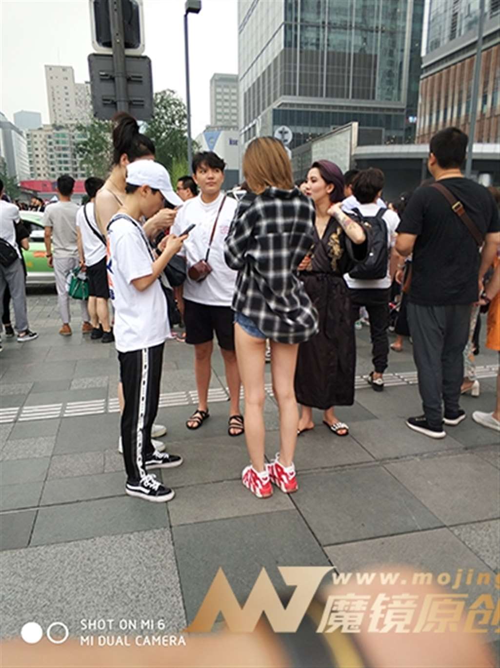 图片[3]-【久久赛帖】美女紧身短裤小露月牙-流行馆