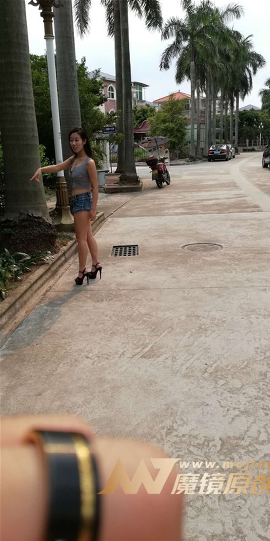 图片[3]-【视觉冲击赛帖】一字马 热裤 高跟MM-流行馆