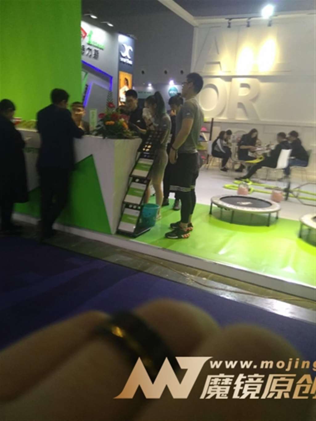 图片[3]-【咔喳赛贴】妹妹心情不错-流行馆