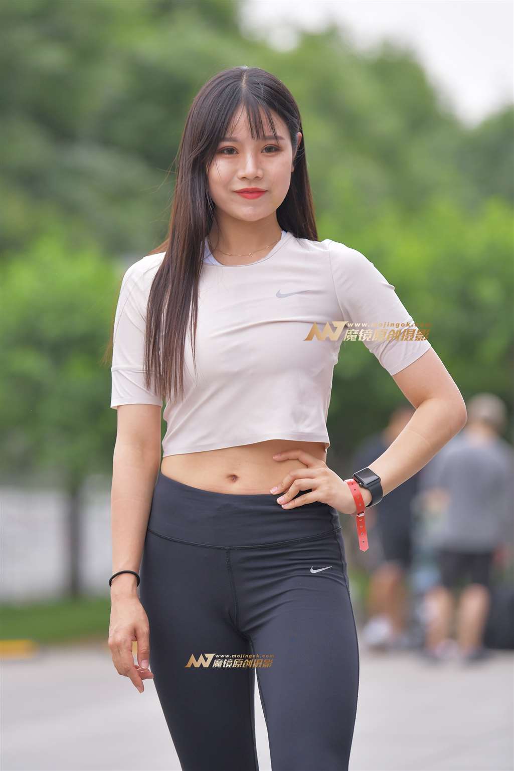 图片[5]-【红石赛帖】颜值高的长腿美女-流行馆