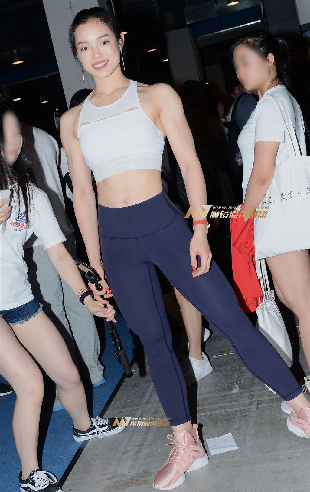 【神摄手赛帖】让人羡慕的身材-街拍流行馆