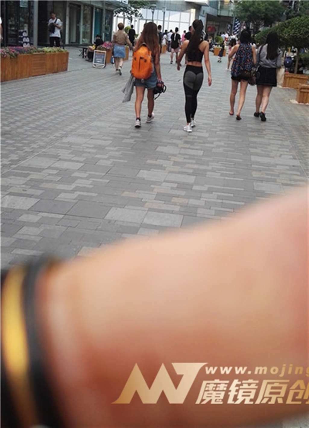 图片[3]-穿健美裤的美女好有魅力-流行馆
