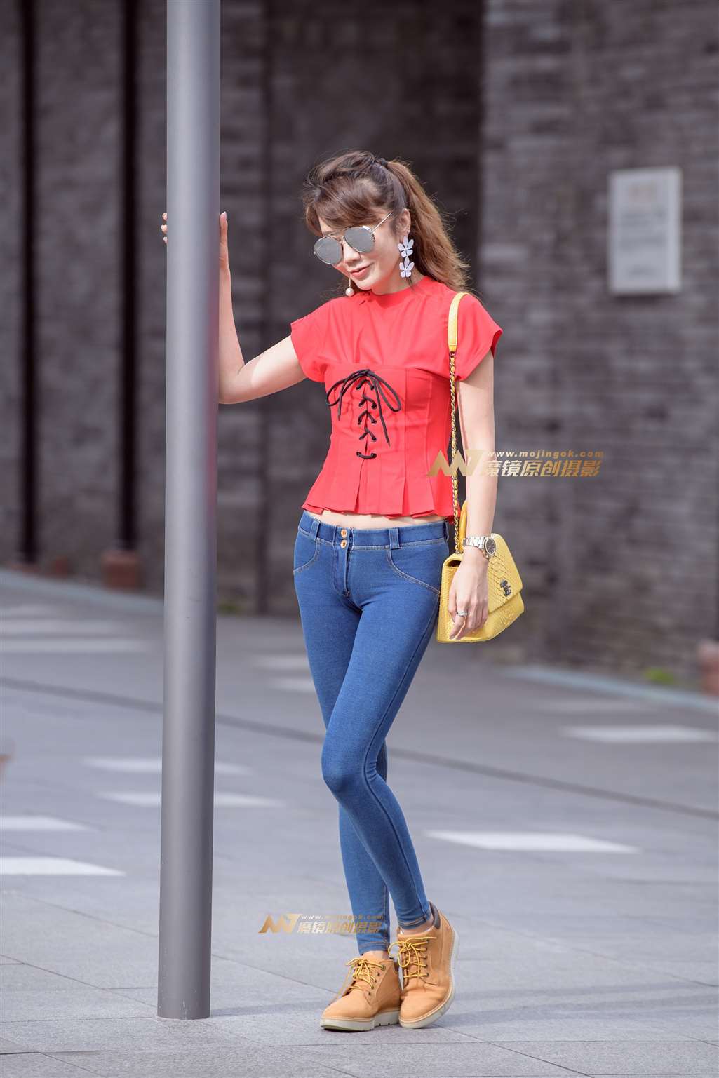 【久久赛帖】紧身提臀蜜桃裤辣妈-流行馆